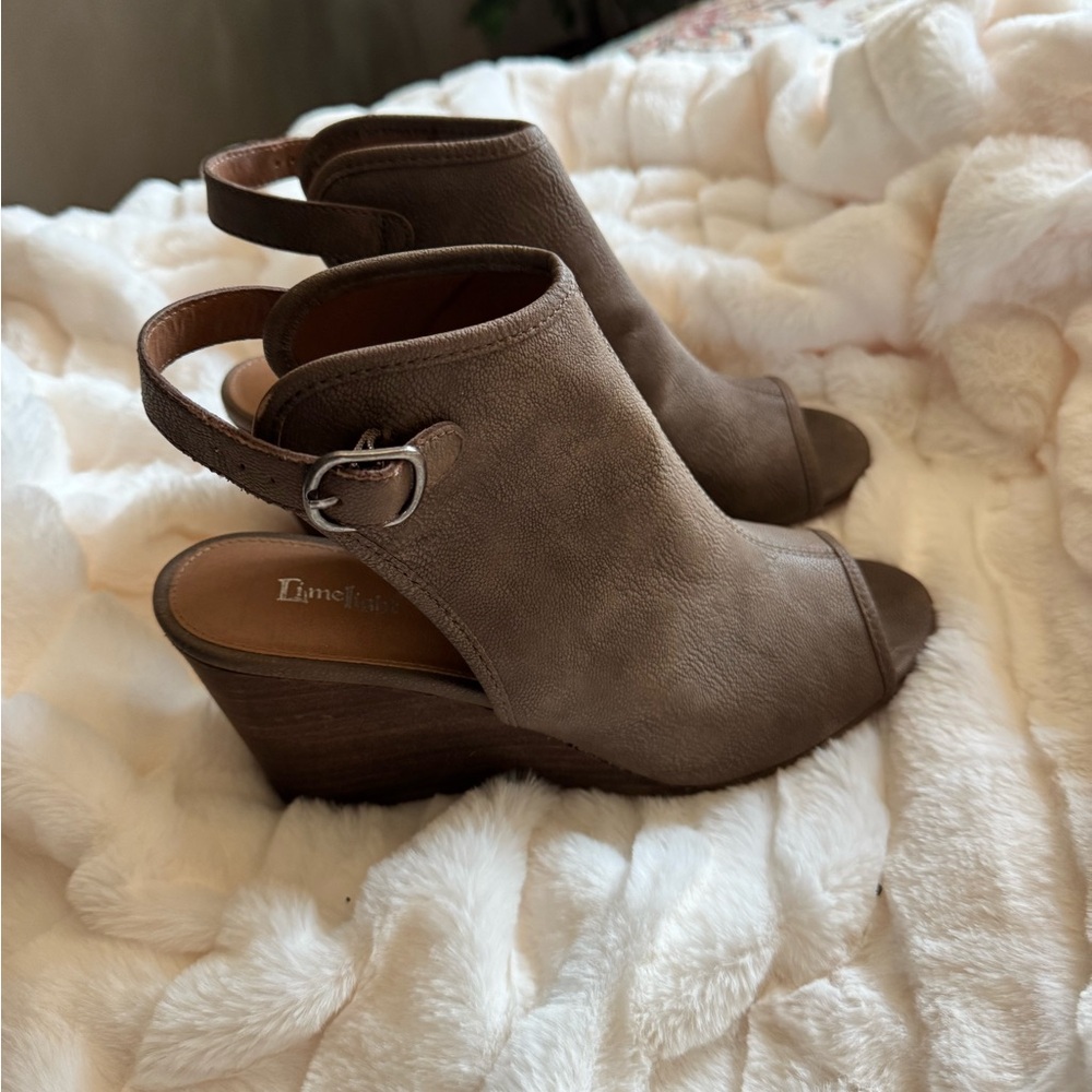 Brown Peep-Toe Wedge Sandals